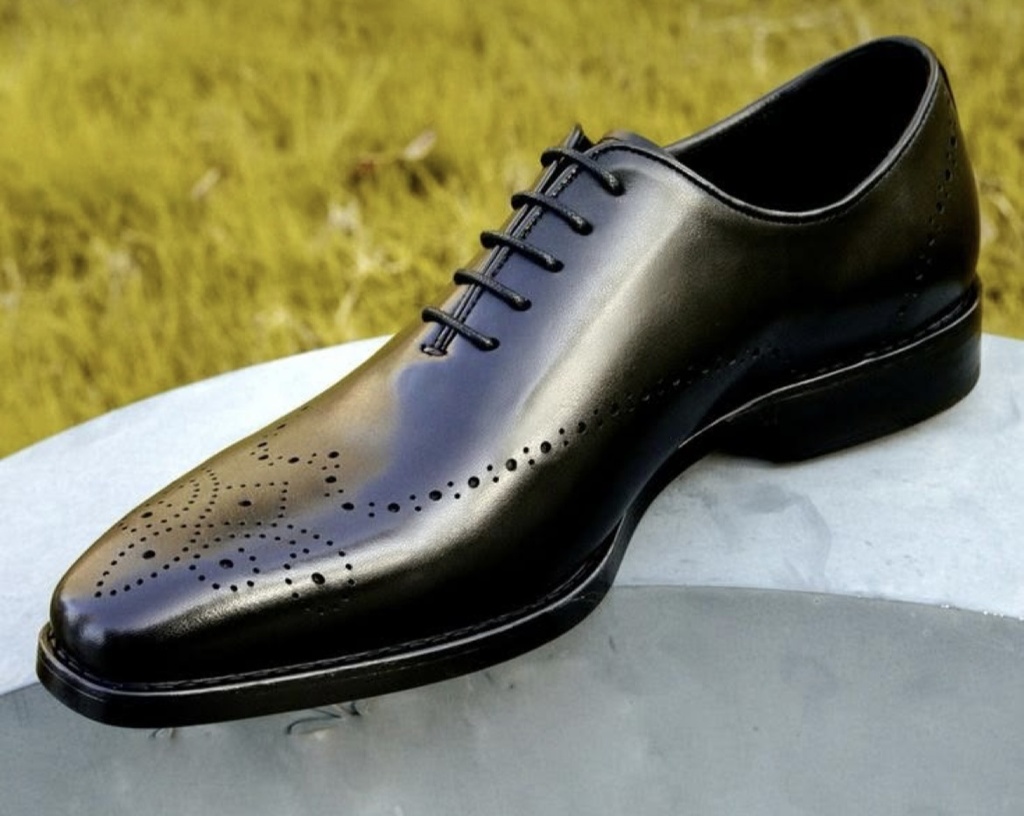 MossMaison Men's Hand-Burnished Medallion Toe Oxford Shoes Black (ID#MM105)